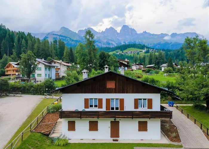 Elisena Apartman Falcade